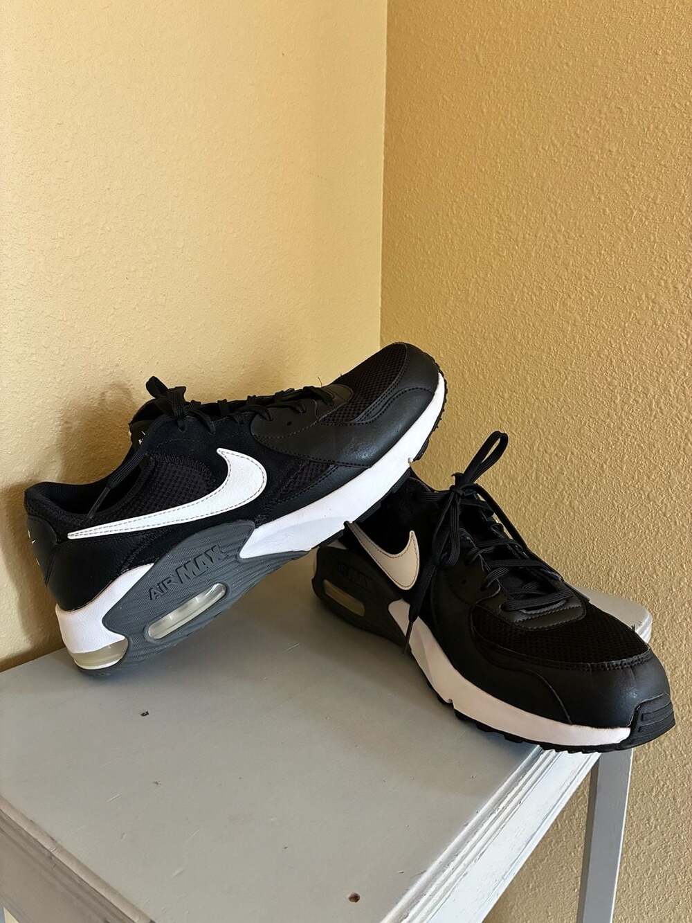 Nike Air Max Excee Black And White Athletic Sneakers